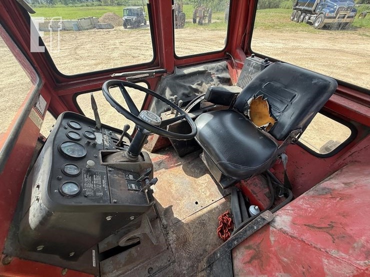 massey-ferguson-1155-image-10