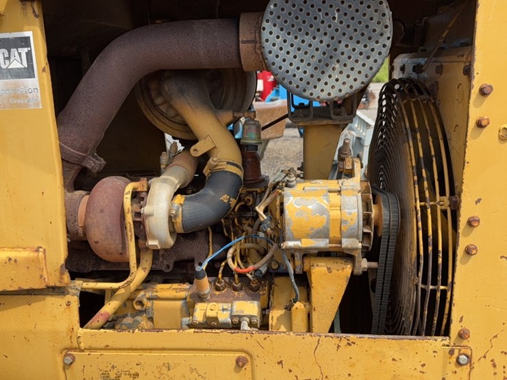 caterpillar-d4h-image-14