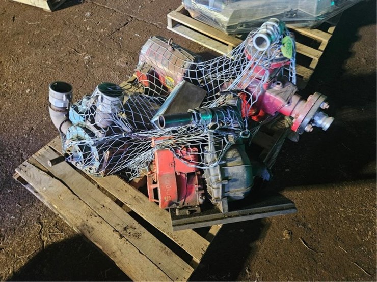 #2590-•-pallet-of-pumps-image-7