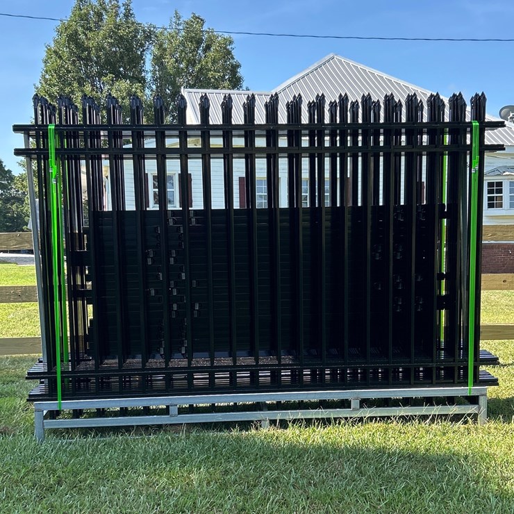 #125 • 10ft x 7ft Galvanized Steel Fencing