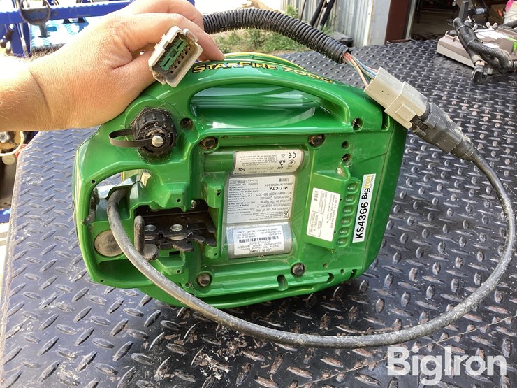 john-deere-starfire-7000-gps-globe-image-10