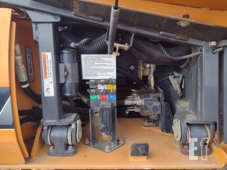 2012-case-850l-xlt-image-40