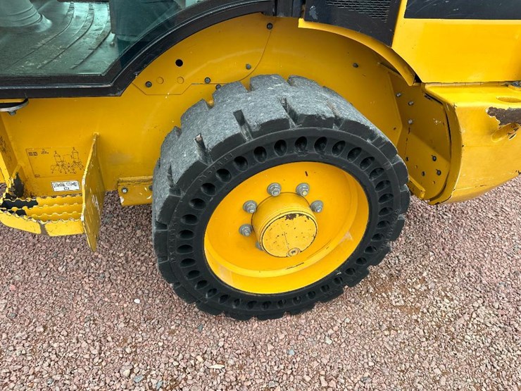 2019-caterpillar-906m-image-7