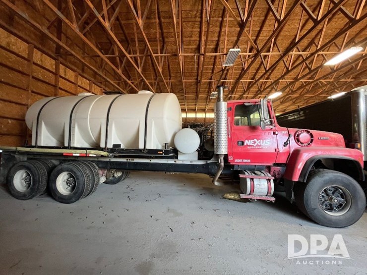1995-ford-l9000-image-9