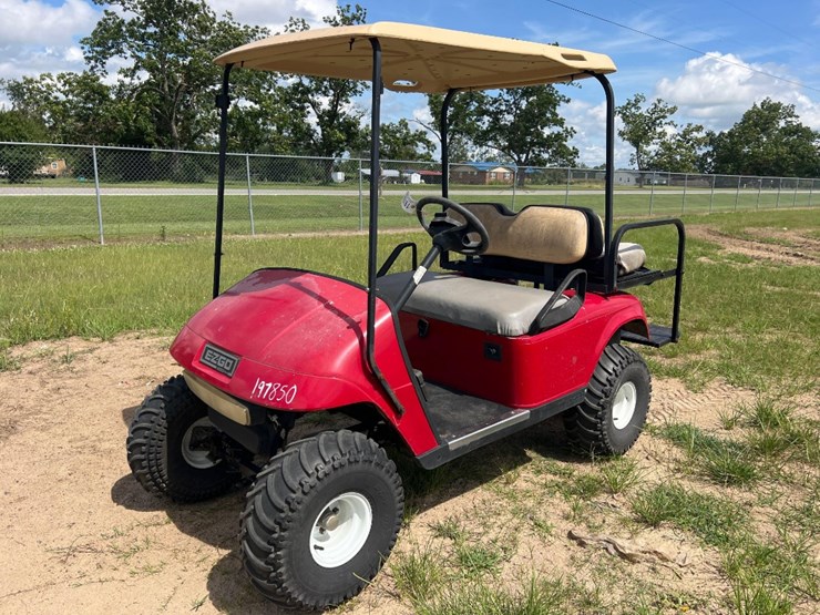 ez-go-golf-cart-image-8