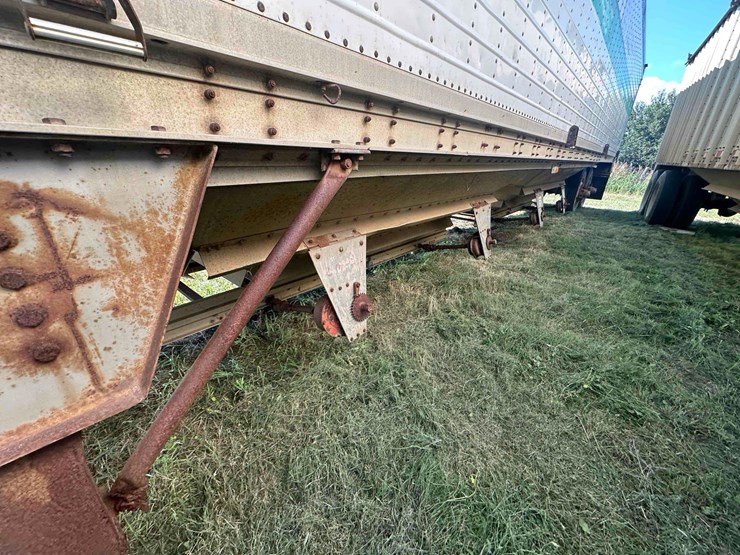 wilson-hopper-trailer-image-11