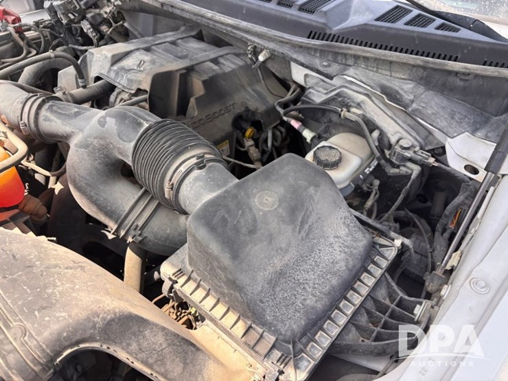 2016-ford-f150-xl-image-42