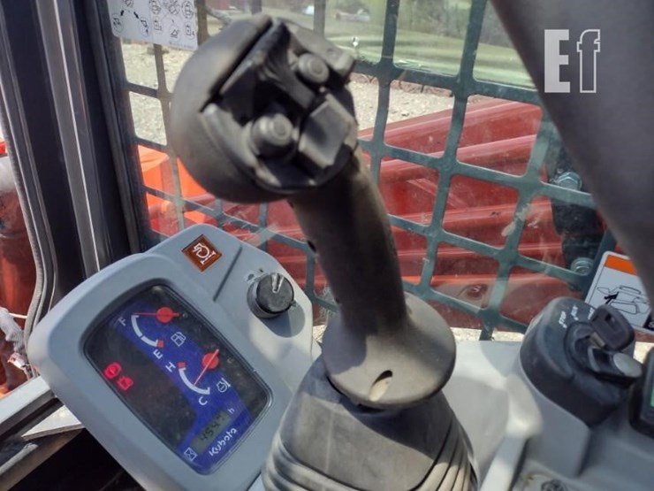 2023-kubota-svl75-2-image-8