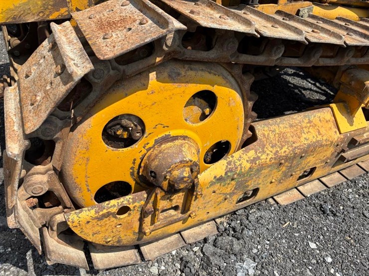 ware-crawler-hgh-loader-image-6