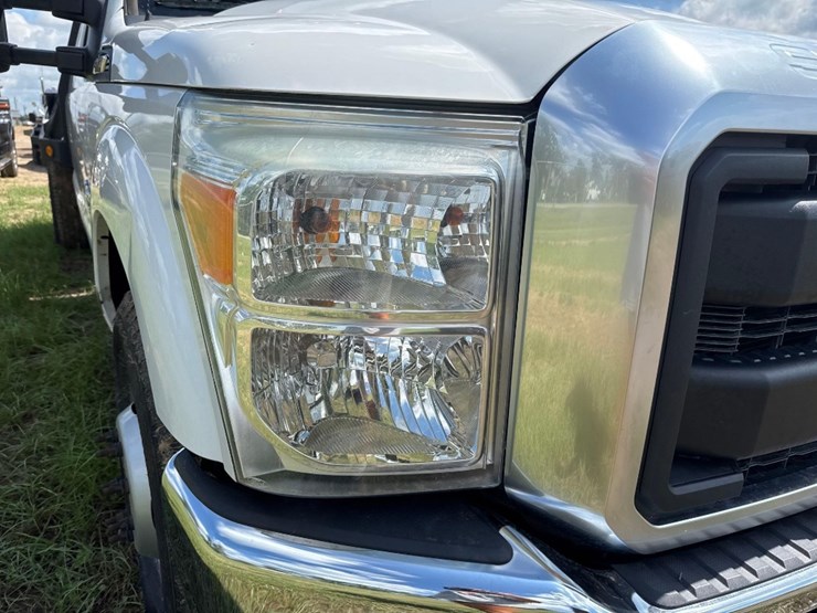 2016-ford-f350-xl-image-18