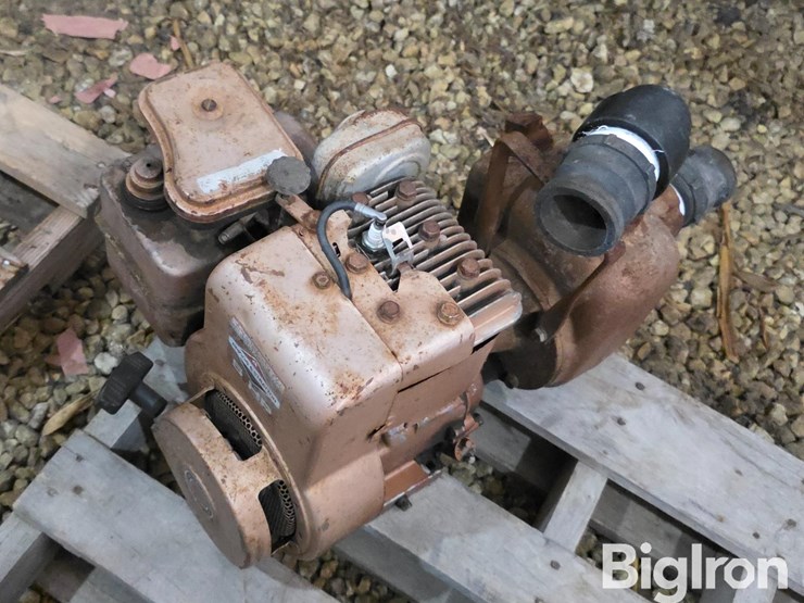 briggs-&-stratton-5-hp-gas-pump-image-1