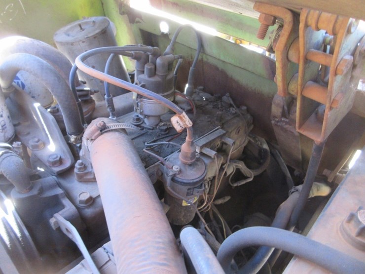 clark-c300-40-warehouse-forklift,-image-6