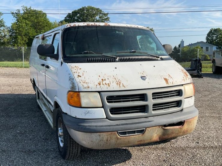 2000-dodge-ram-van-image-6