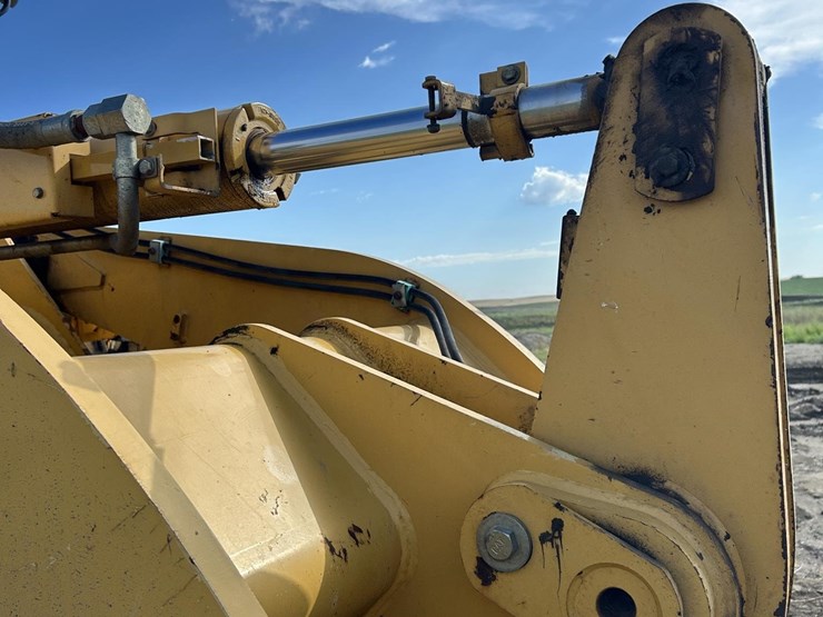 caterpillar-928g-image-9