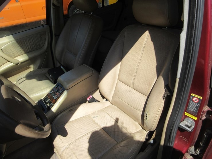 2001-mercedes-benz-ml320-image-9