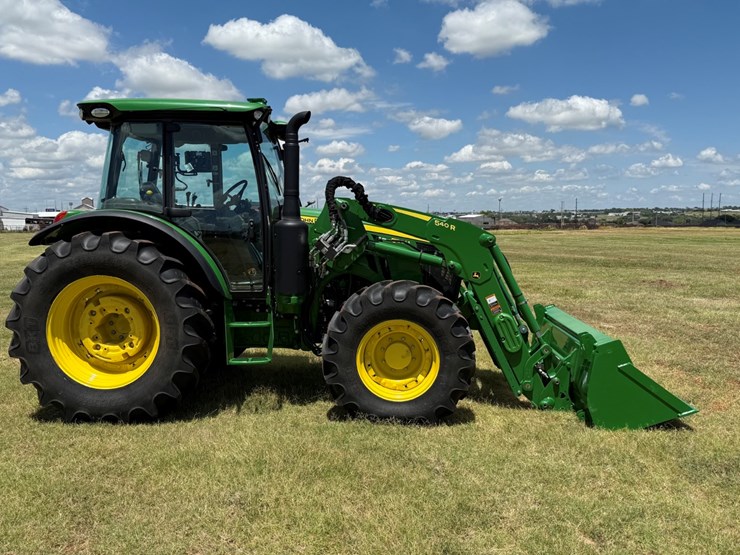#3-•-2024-john-deere-5130m-image-2