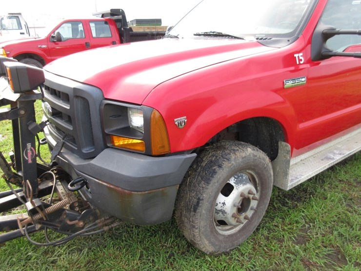 2007-ford-f350-image-3
