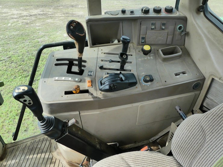 2022-john-deere-6140m-image-12