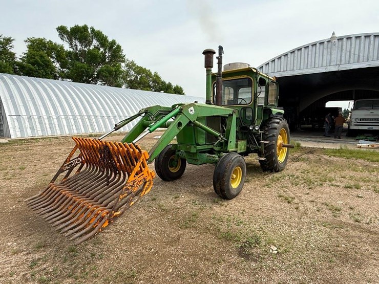 john-deere-4520-image-1