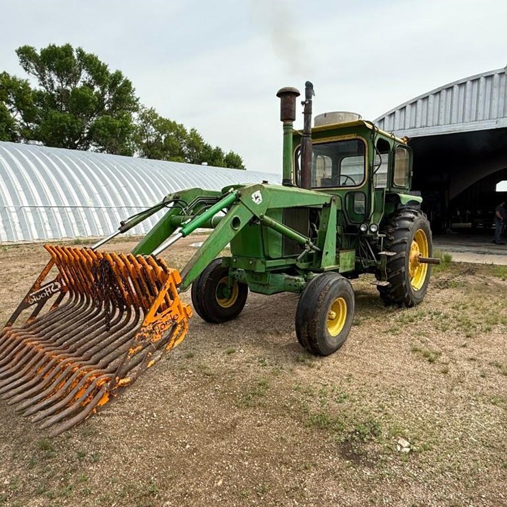 JOHN DEERE 4520