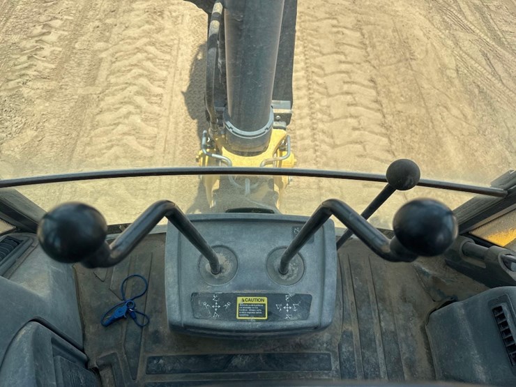 deere-310sj-image-30