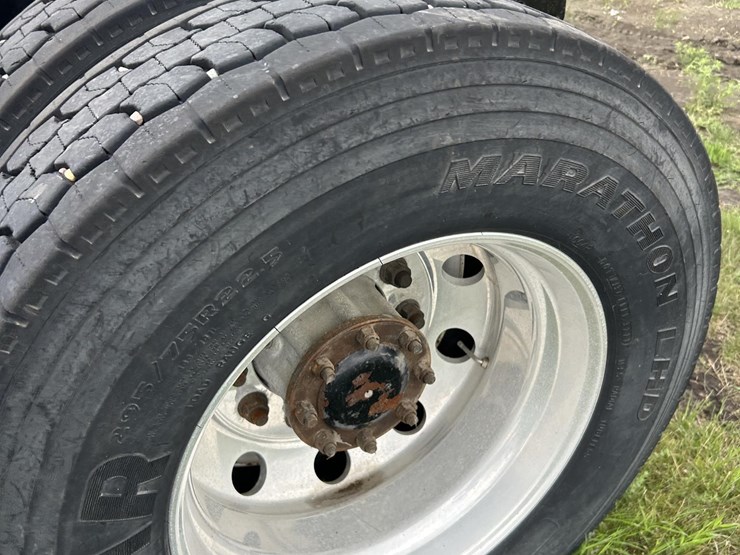 2016-kenworth-t880-image-10