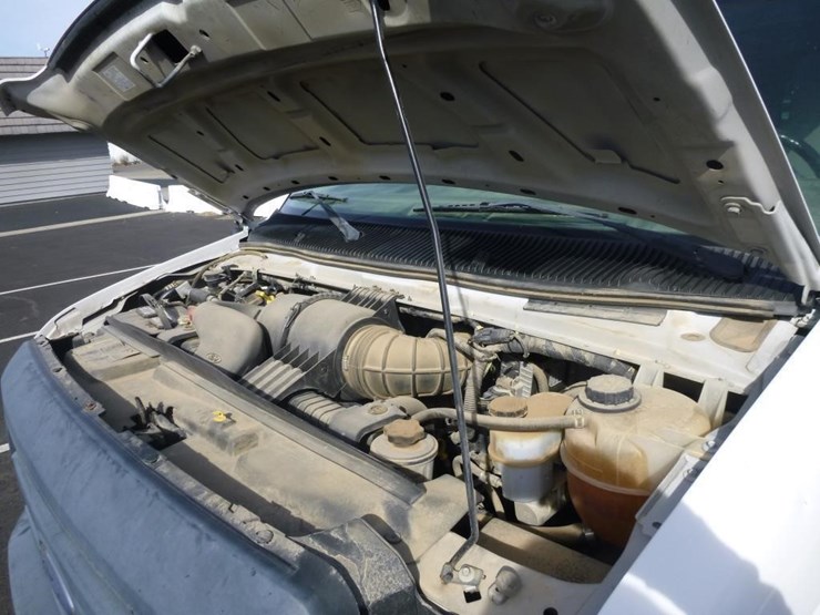 2012-ford-e350-image-11