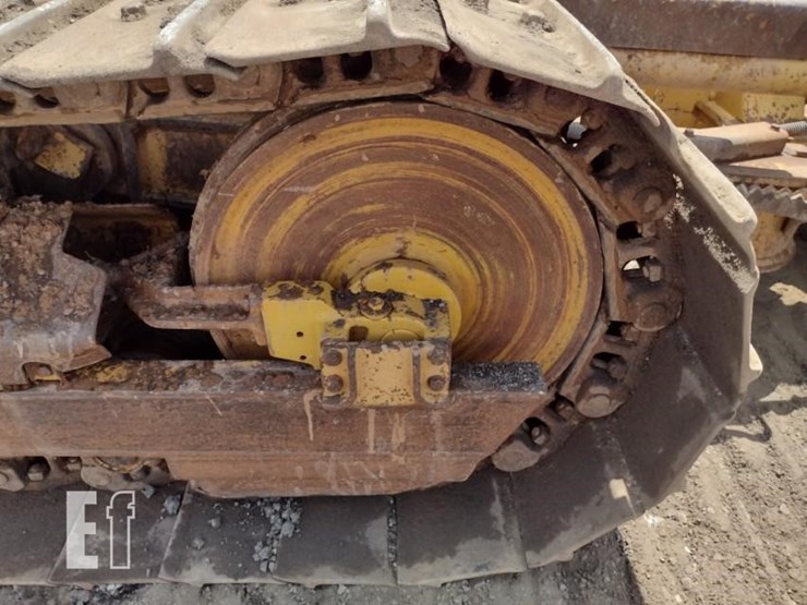 2004-caterpillar-d5g-xl-image-34