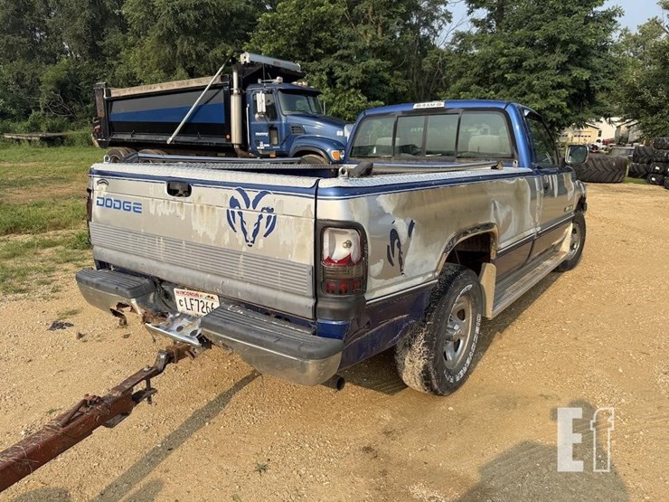 1994-dodge-1500-image-5