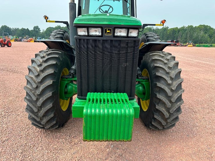 john-deere-8210-image-31