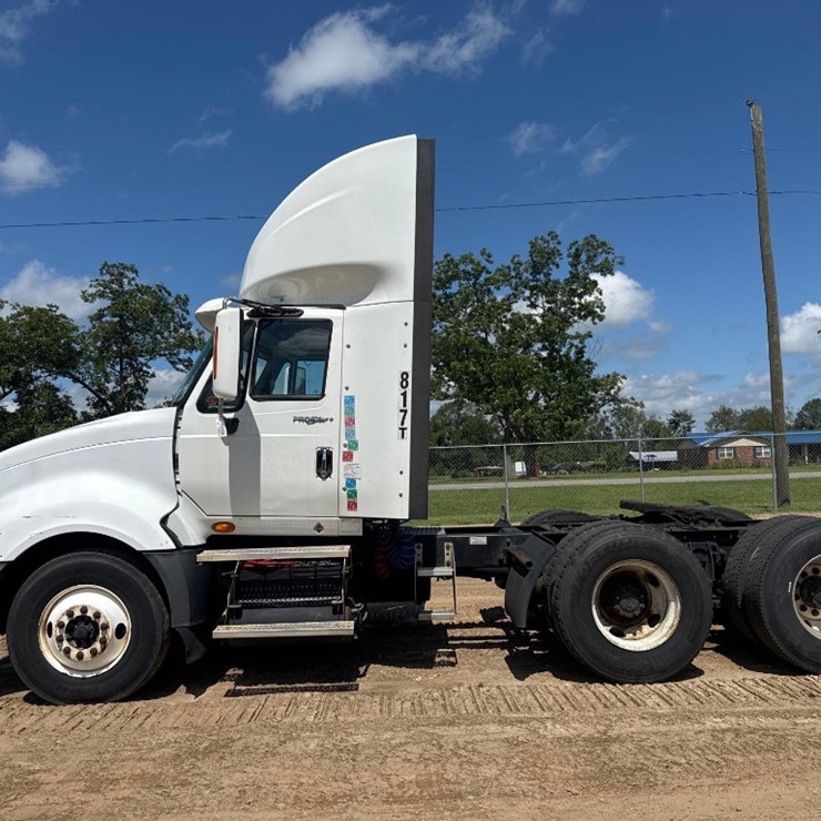 2011 INTERNATIONAL PROSTAR
