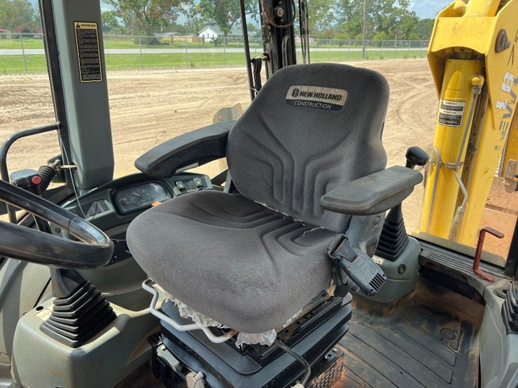new-holland-lb75b-image-33