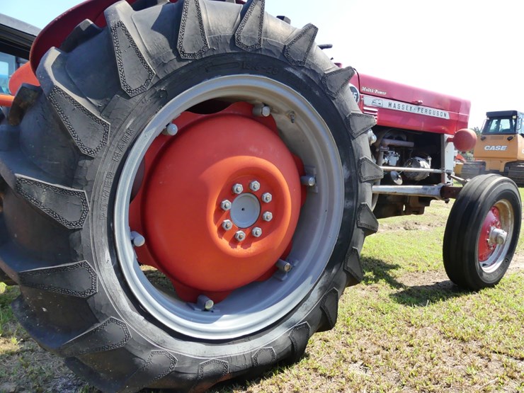 massey-ferguson-135-image-6
