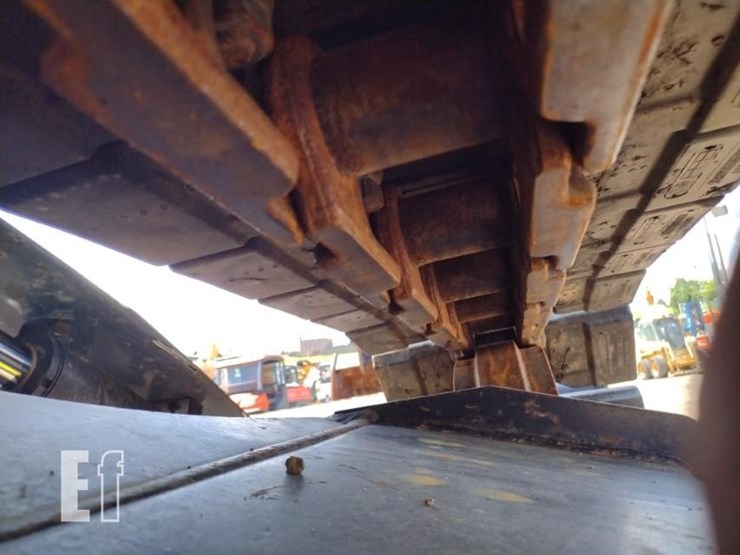 2021-hitachi-zx135us-6-image-42