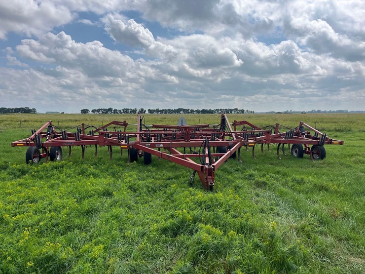 case-ih-5600-image-3