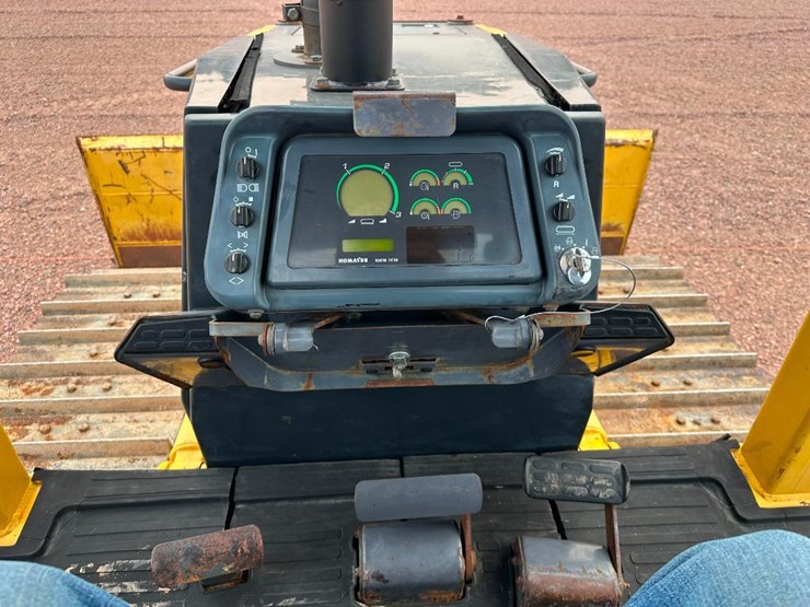 2007-komatsu-d39px-21-image-45