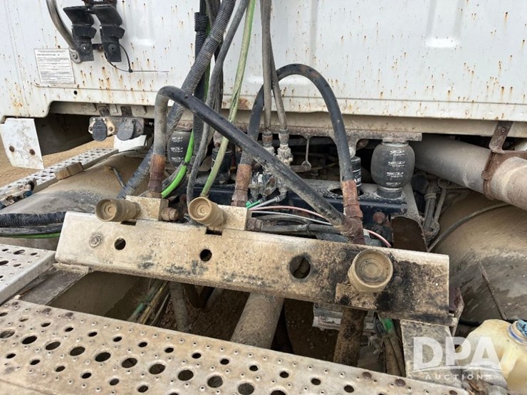 2006-sterling-day-cab-truck-(jn2505)-image-35