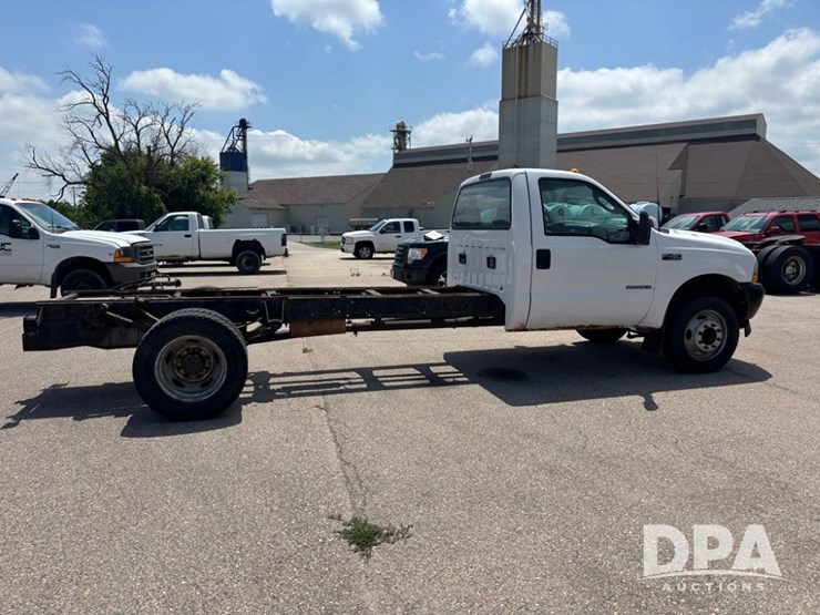 2003-ford-f450-image-11