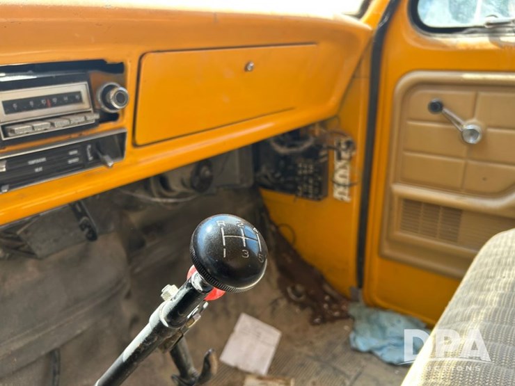 1977-ford-f750-image-30