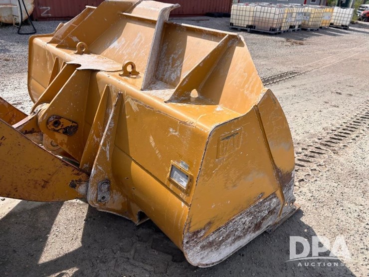 2014-caterpillar-950m-image-58