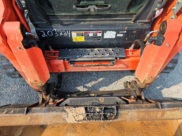 2023-kubota-svl97-2-image-5