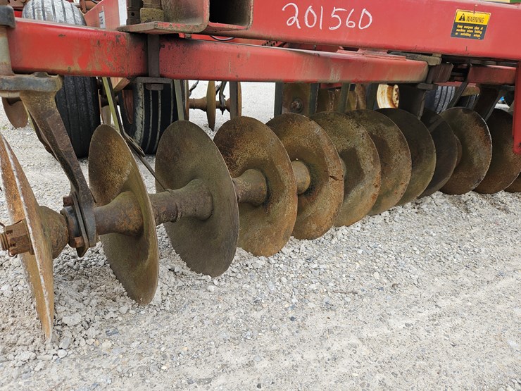 case-ih-3800-image-2