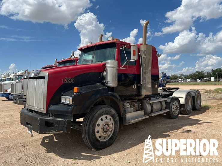 2011-western-star-4900-image-1