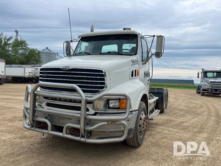 2006-sterling-day-cab-truck-(jn2505)-image-2