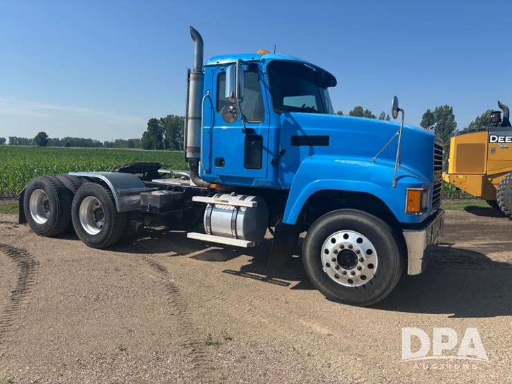 2006-mack-chn613-image-2