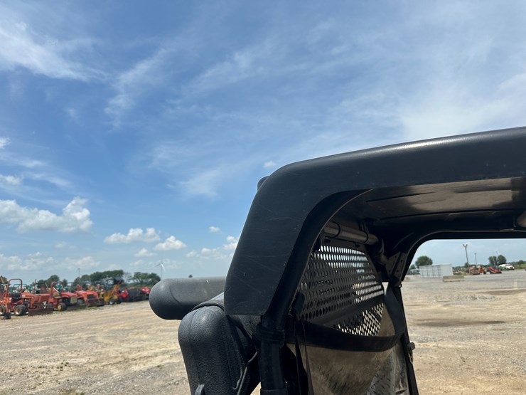 john-deere-gator-image-28