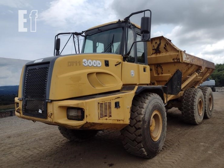 deere-300d-image-45