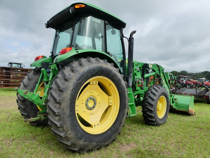 2015-john-deere-6115d-image-4