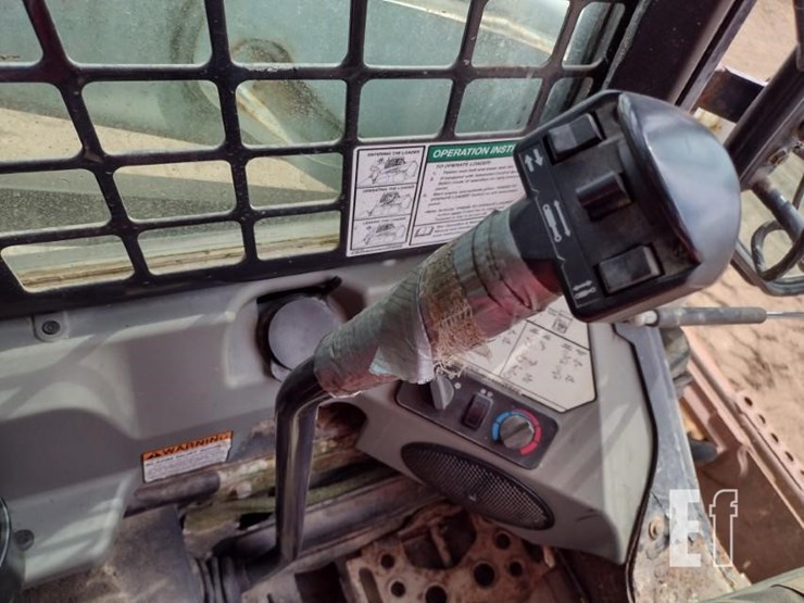 2014-bobcat-t590-image-10