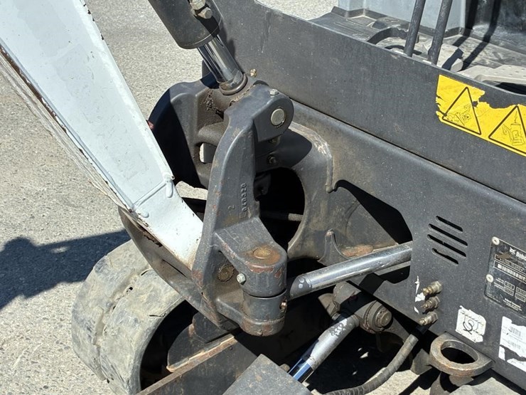 2020-bobcat-e20-image-6